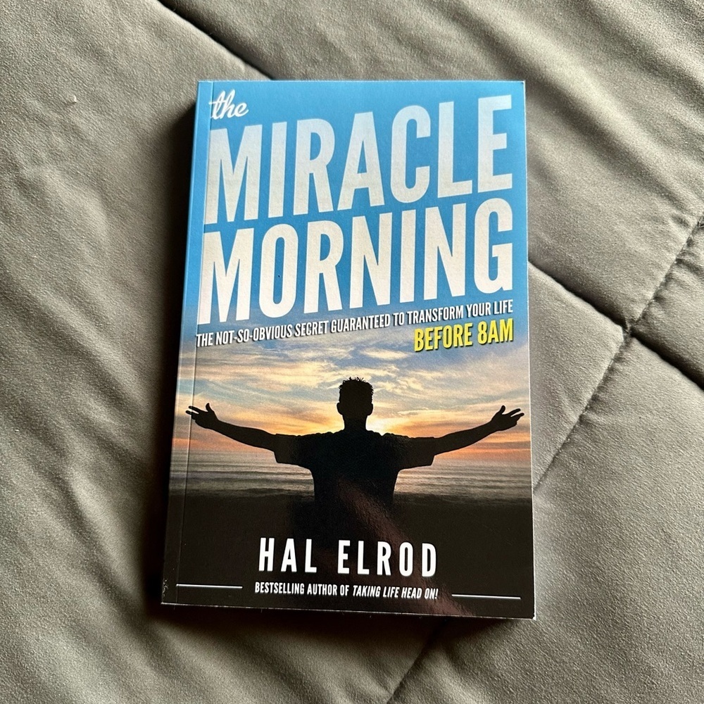 The Miracle Morning - by Hal Elrod (Paperback) 📚